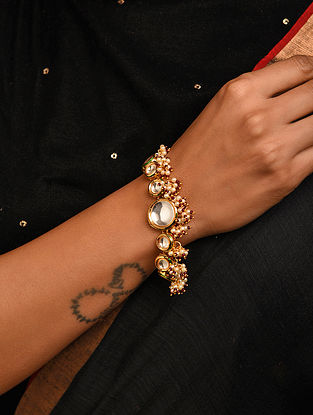 Gold Tone Kundan Bracelet With Pearls