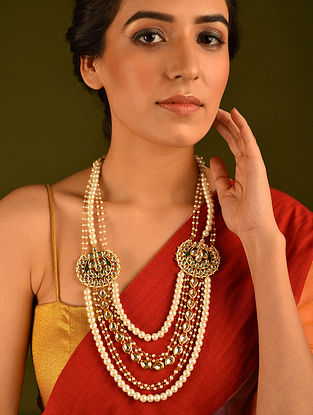 Gold Tone Kundan Necklace With Pearls