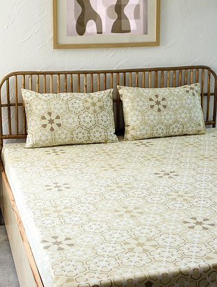 Beige Cotton Willy Kaleidoscope Bedsheet Set (Set Of 3)