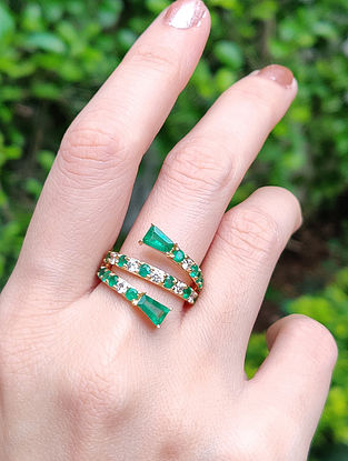Green Gold Ring With Emerald And Diamonds