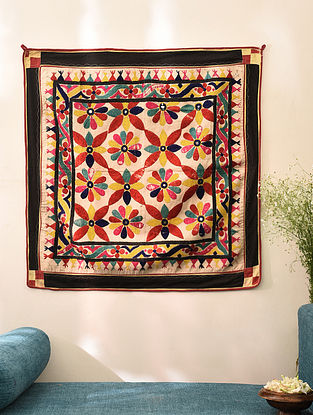 Handcrafted Cotton Kathi Hand Embroidered Wall Art (L-30in, W-29.5in)