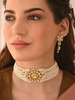 White Gold Tone Kundan Choker Necklace Set