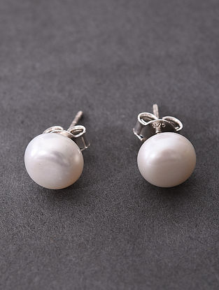 White Sterling Silver Earrings With Cultured Freshwater Pearl