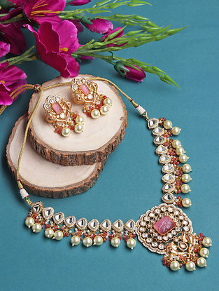 Pink Gold Tone Kundan Necklace Set with Onyx and Pearls