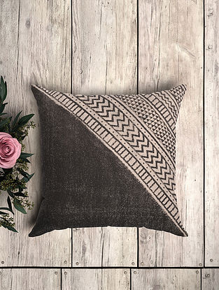 Handcrafted Black And WhitePrinted Cotton Cushion Cover