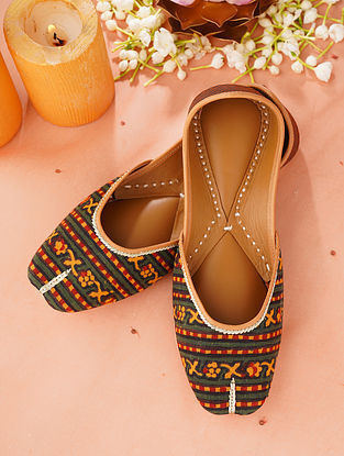 Multicolored Handcrafted Cotton Leather Juttis
