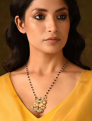 Gold Tone Pachi Kundan Mangalsutra Necklace