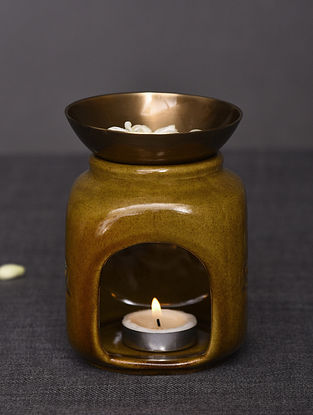 Ceramic Diffuser With Brass Bowl