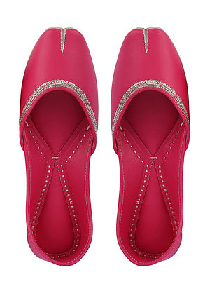 Pink Handcrafted Leather Juttis