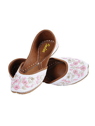 White-Pink Hand-Embroidered Leather Juttis