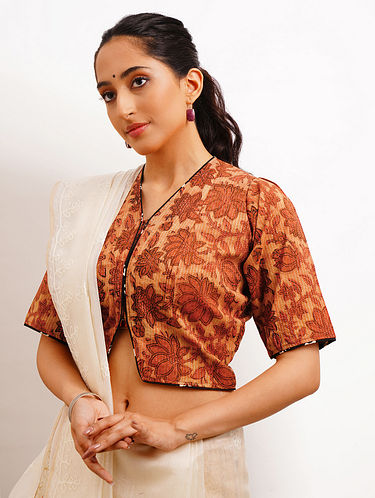 Saree Neck Blouse Designs: 10 Trendy Looks To Flaunt In, 40% OFF