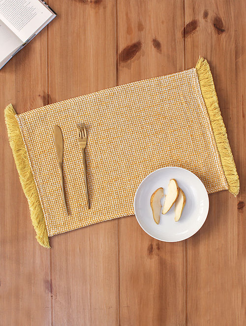 Yellow Cotton Vallam Placemat (L-18.5in, W-12.99in)
