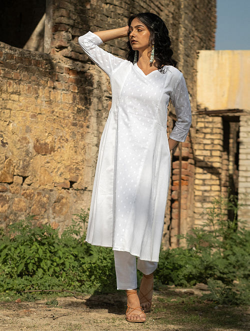 Buy White Panelled Self Detail Cotton Kurta with Straight Pants (Set of 2)  Online at Jaypore.com