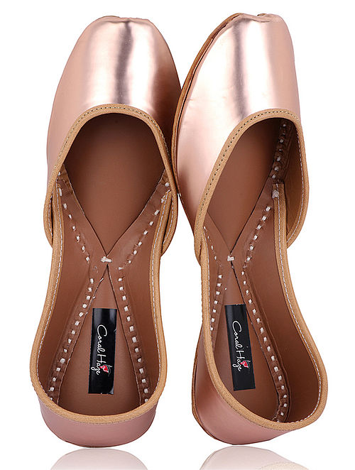 Rose Gold Handcrafted Leather Juttis