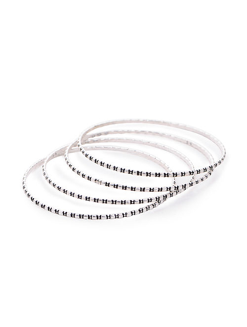 Kerstin Laibach Ethical Jewellery  Checking your bangle or bracelet size
