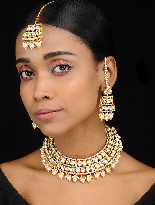 Buy Classic Gold Tone Kundan Inspired Choker Necklace with Earrings and ...